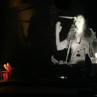 Embelesa Silvana Estrada a los capitalinos