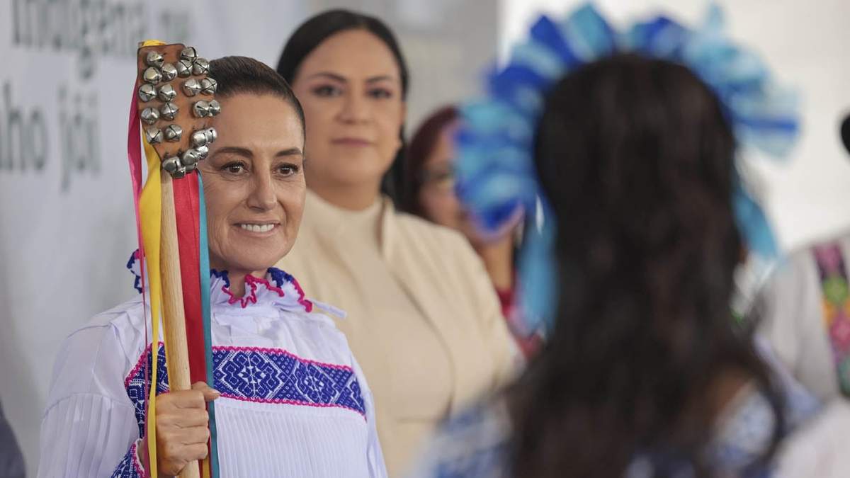 Sheinbaum en la comunidad otomí de Amealco de Bonfil, en Querétaro