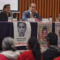 GIEI investigará tres meses más el caso Ayotzinapa; recalca falta de colaboración de Sedena y Semar