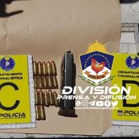 Un hombre llevaba una mochila con municiones, escapó de la Policía y lo atraparon