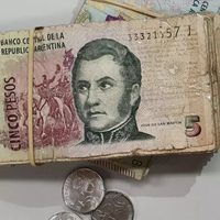 Billetes de $5: el Banco Central volvió a extender el plazo para cambiarlos