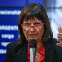 La advertencia de Patricia Bullrich a un ministro de Maduro por el gendarme argentino detenido