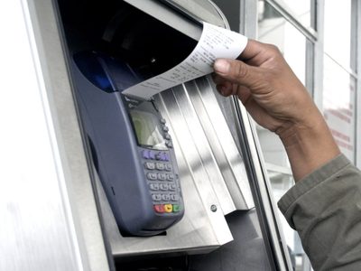En México no existen condiciones de competencia en la red de pagos con tarjeta: Cofece