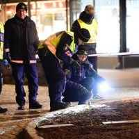 Hombre apuñala a ocho en Suecia; investigan si fue ataque terrorista
