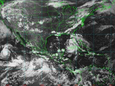 Meteorólogos pronostican que depresión en el Golfo de México se convertiría en tormenta tropical