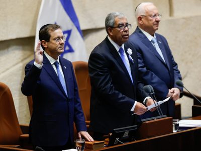 Israel juramentó a Isaac Herzog como el nuevo presidente “simbólico” del país
