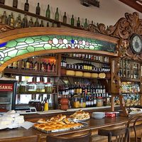 Siete bares notables porteños se unen para sobrevivir