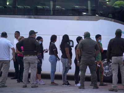 Muere un adolescente bajo custodia de las autoridades migratorias de EU