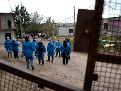 "Guetos de pobres”: funcionario nacional se opone al encierro de los vecinos de Villa Azul