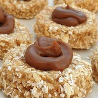 Sin horno y súper saludables: pepas de avena, pasta de maní y banana, la opción perfecta para una regia merienda