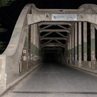 El Puente Carretero a oscuras: denuncian grave sabotaje y robo de 29 costosas luminarias led