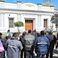 Empleados municipales de Allen rechazaron el acuerdo y suman 87 días de paro