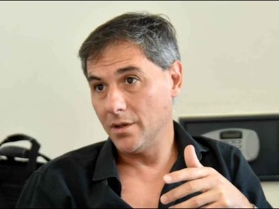 El director del hospital Heller aseguró que no hay faltantes de camas ni áreas en riesgo