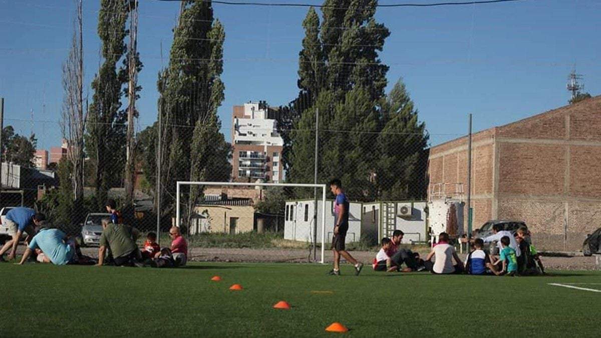 Fútbol 5. Fuente: (Twitter)