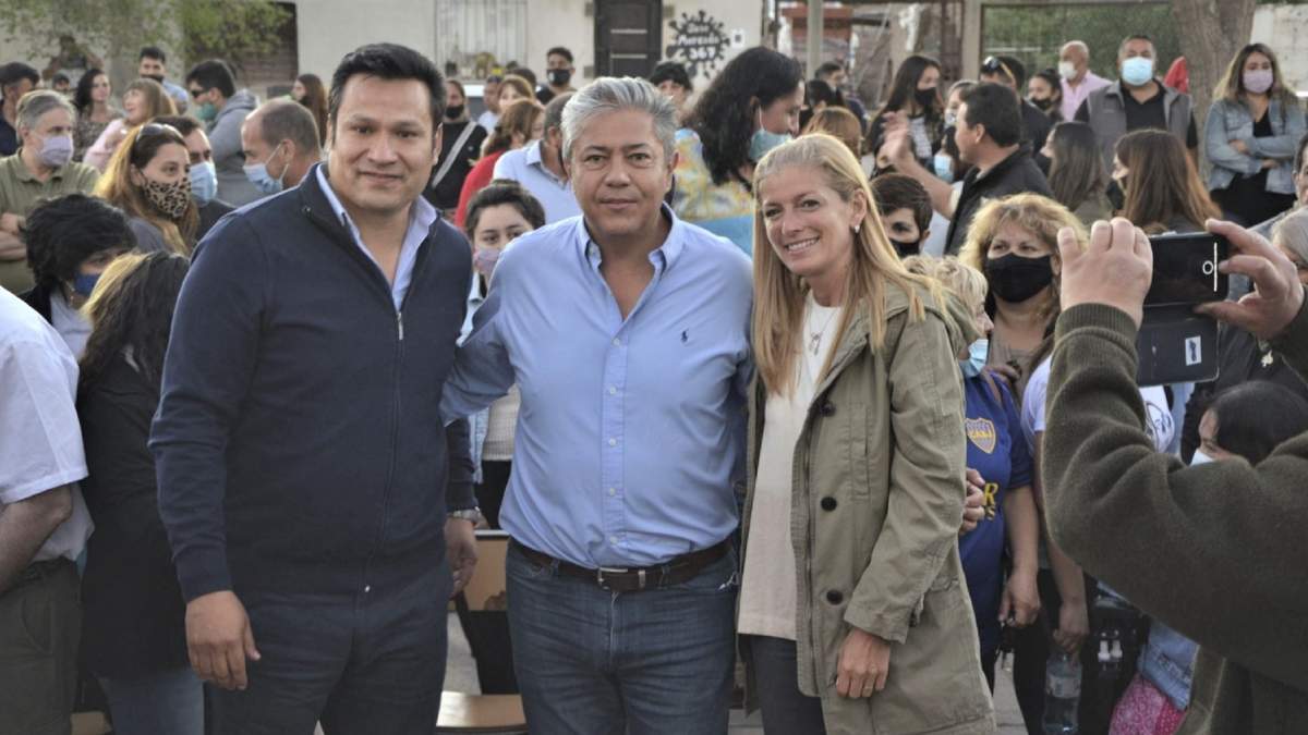 Osvaldo Llancafilo, Rolando Figueroa y Luciana Ortiz Luna. Fuente: (Twitter)