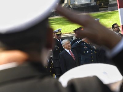 Reconozco la lealtad de los marinos y los soldados de México: López Obrador