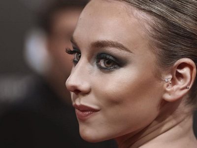 Ester Expósito rompió con los pronósticos, salió de su casa y no fue a ver a su novio: ¿dónde fue?
