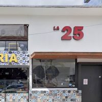 Circula versión de que la matanza frente al bar fue consecuencia de una riña entre mujeres (Video)