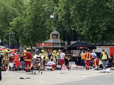 Vehículo atropella una multitud en Berlín; una mujer falleció y hay nueve heridos