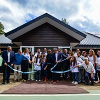 Figueroa inauguró una escuela en Lago Hermoso y destacó la inversión en infraestructura educativa