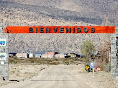 Anuncian la construcción de un acueducto desde el río Neuquén hasta Taquimilán