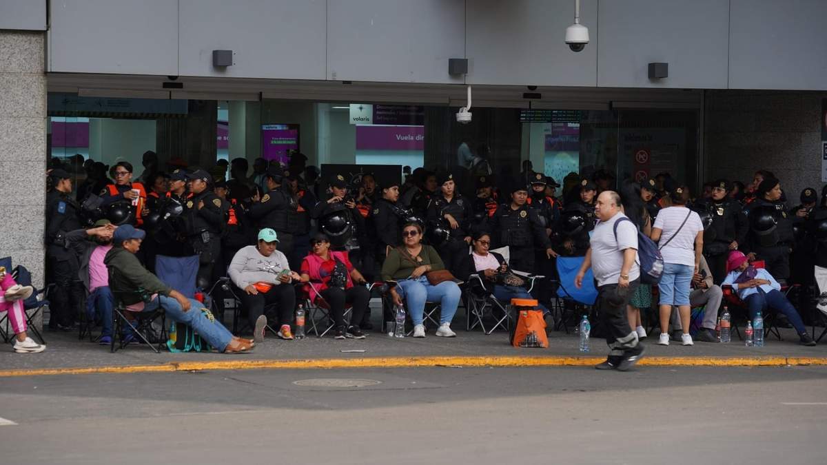 Bloqueo de las puertas de la Terminal 1