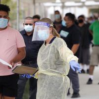 EU supera 150 mil muertes por covid-19; habrá vacuna antes de 2021, insiste Trump
