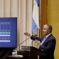 Figueroa presentó una ley para "blindar" las tierras productivas de Neuquén