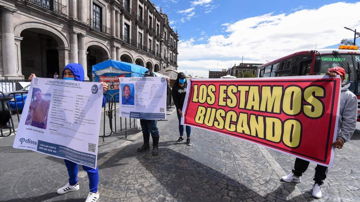 Protesta de familiares y amigos de los cuatro polleros levantados