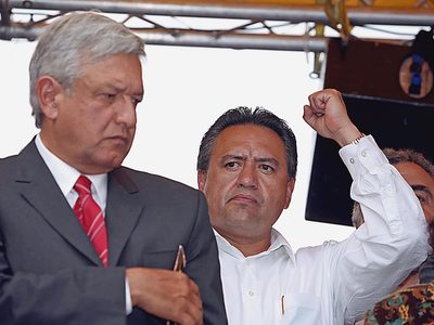 Peña Nieto, SME y Mota-Engil: un "pacto ilegal y corrupto", vigente con AMLO
