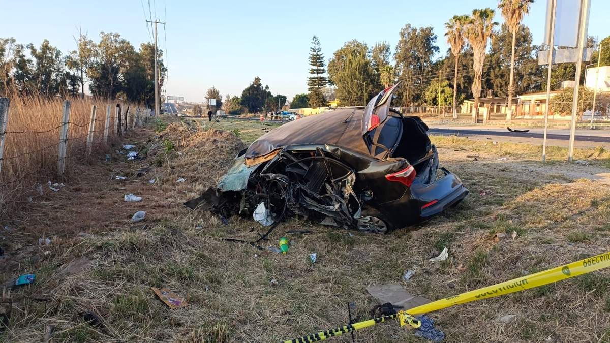 Auto destrozado