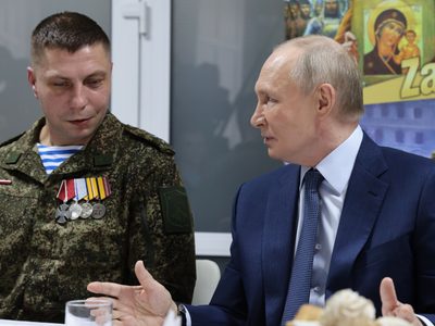 Putin afirma que Rusia probó con éxito su dron submarino con armas nucleares
