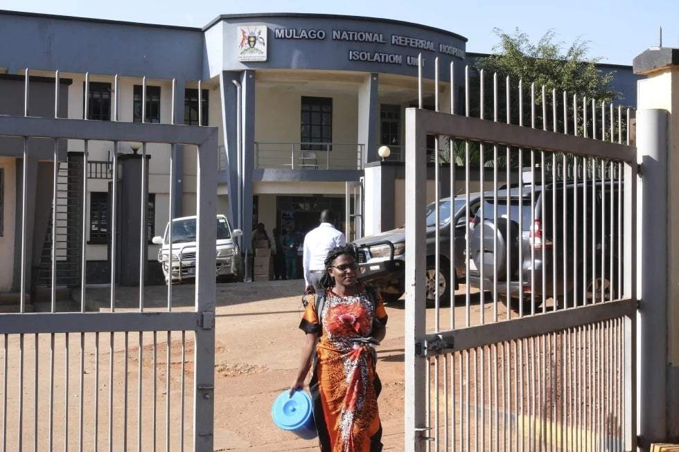 Un niño muere de ébola en Uganda, lo que aumenta la preocupación por la vigilancia de la enfermedad