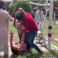 Golpes y acarreo en el proceso de Morena para elegir consejeros en CDMX