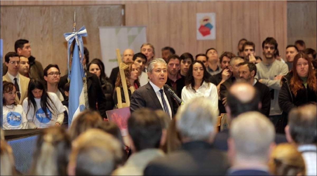 El gobernador, Rolando Figueroa, en el discurso de apertura de la expo Edifica Neuquén. Fuente: (Gobierno de Neuquén)