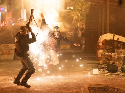 Llega a cines de México “Aún es de noche en Caracas”, drama sobre Venezuela (Video)