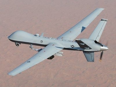 Un avión ruso impacta con un dron de Estados Unidos durante una maniobra en el mar Negro