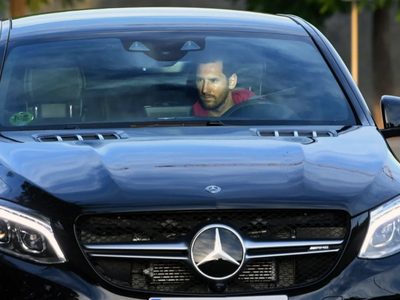De todas las marcas: cuáles son los autos que posee Lionel Messi