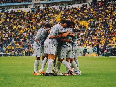 América consigue su primera victoria del torneo al ganar por 2-0 al Necaxa