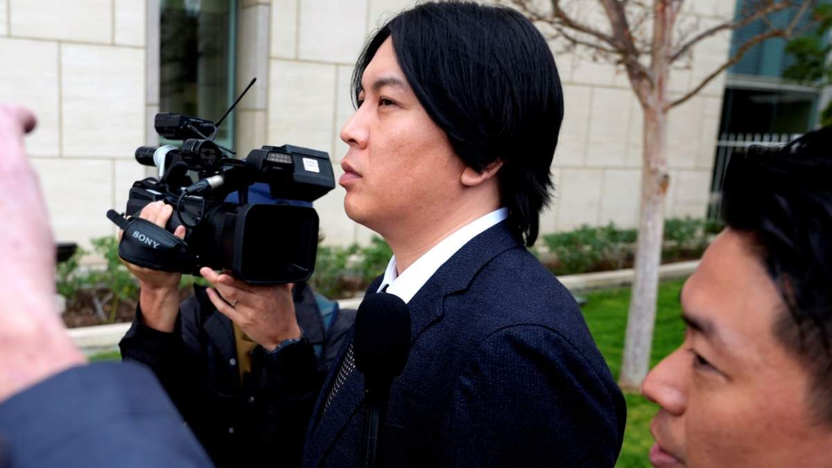 Ippei Mizuhara, exintérprete de Shohei Ohtani, sale de la corte federal tras ser sentenciado