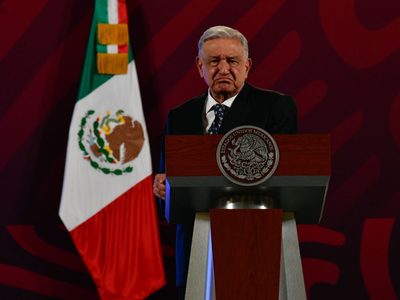 AMLO lanza 10 preguntas al Poder Judicial