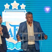 Allanaron la financiera relacionada con el “Chiqui” Tapia