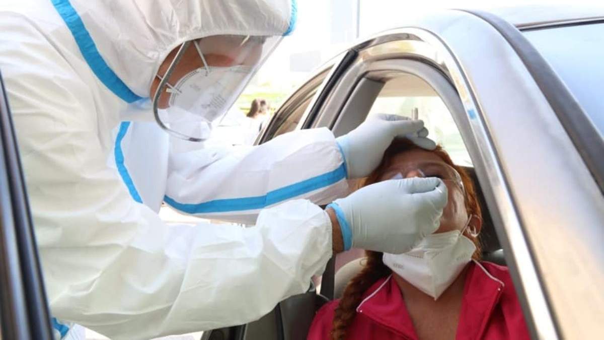 Toma de muestras en Nuevo León para detectar covid-19