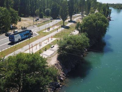Paseo de la Costa, Neuquén: el nuevo espacio para disfrutar del sol con bicisendas y paseos al aire libre