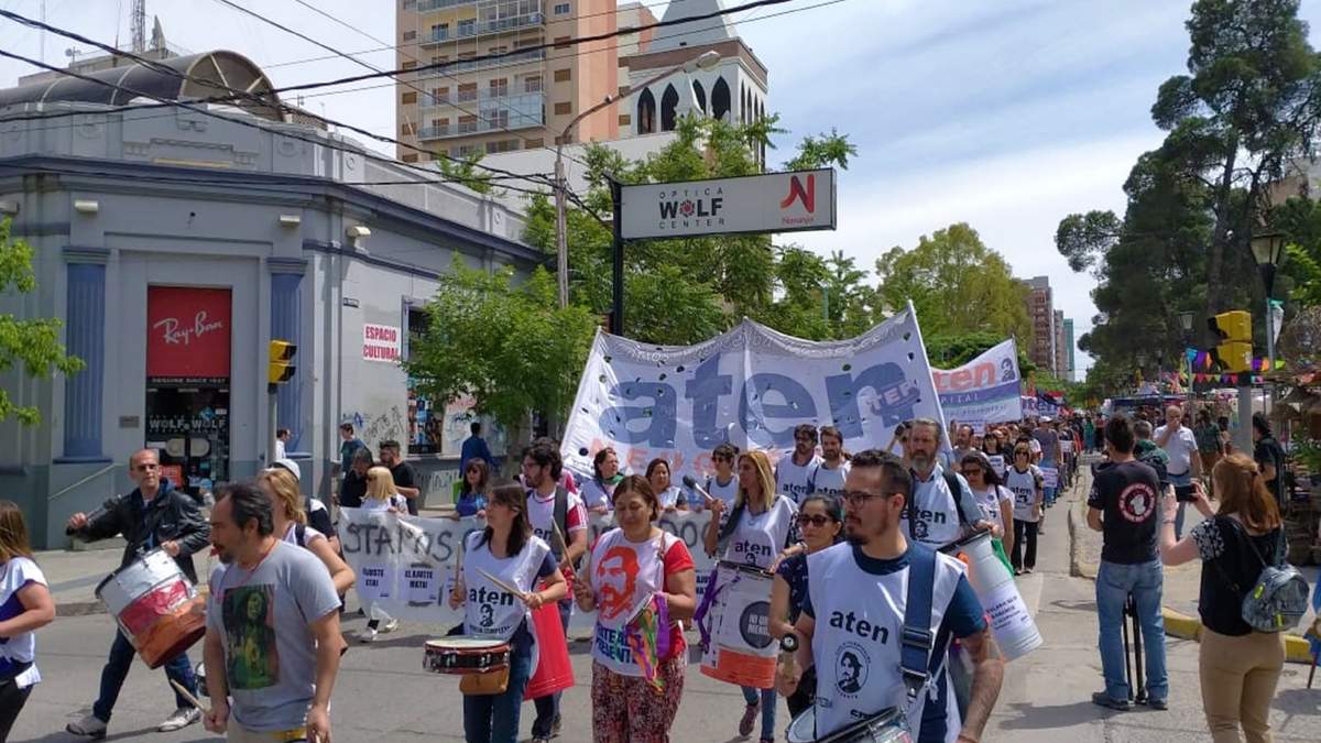Piden que la educación sea considerado un derecho social. Fuente: (Twitter)