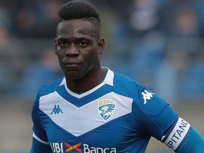 Mario Balotelli, durísimo con la Serie A por el coronavirus