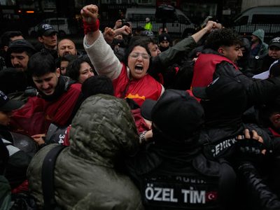 Qué saber del 1 de Mayo mientras trabajadores enfrentan alza de precios por guerra con Irán