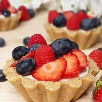 No tires la fruta que se pone fea, hacé esta receta de mini tartas frutales súper deliciosa y en pocos minutos