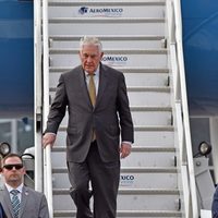 Se analiza 'de manera seria” petición de EU de llevar policías armados en aviones: Videgaray