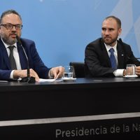 El Gobierno apura a los bancos en la crisis sanitaria